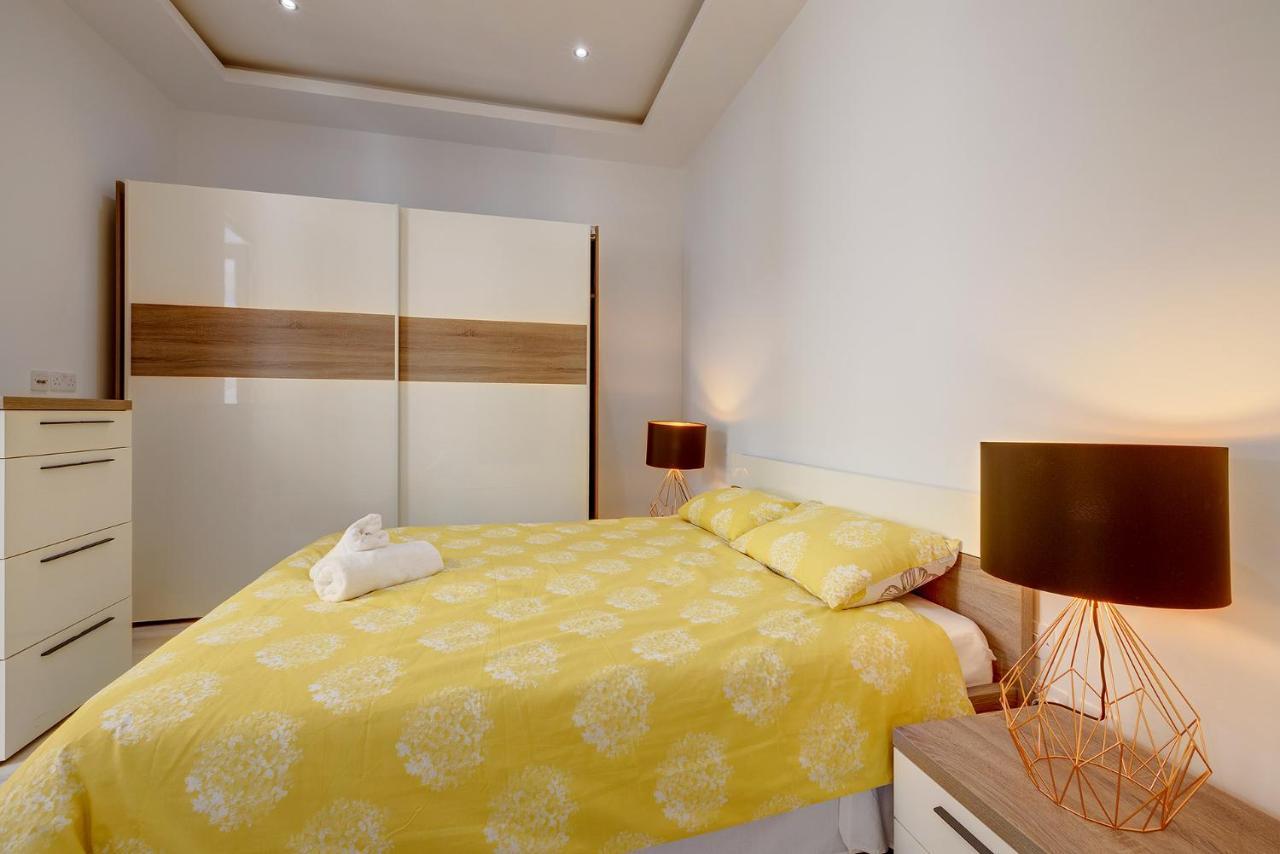 Modern Apartment In The Best Area Of Sliema Bagian luar foto